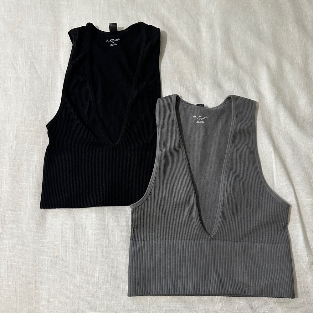 Urban Outfitters seamless tanks